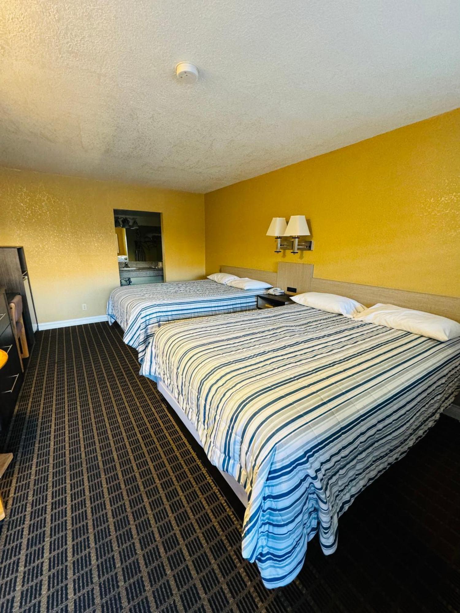 Mount Whitney Motel Лон-Пайн Экстерьер фото