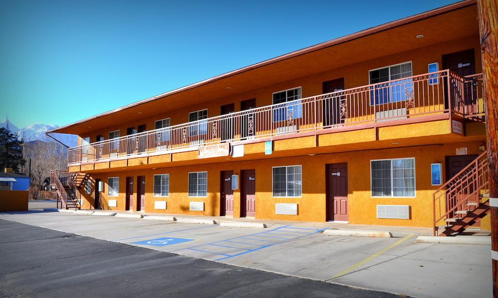 Mount Whitney Motel Лон-Пайн Экстерьер фото